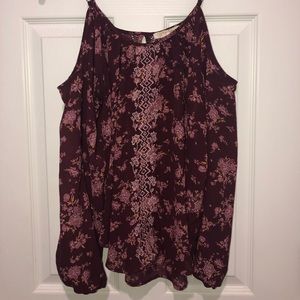 Cold shoulder top